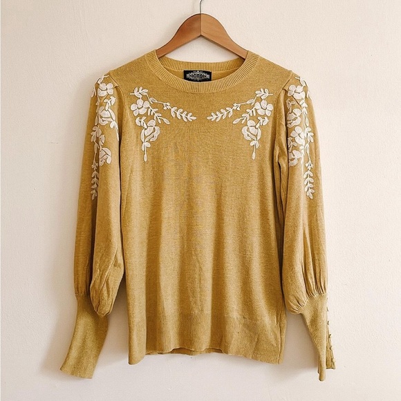 Oliver.O Angora Embroidered Long Sleeve Knit Sweater Pullover Crew Wool Golden - Picture 2 of 6